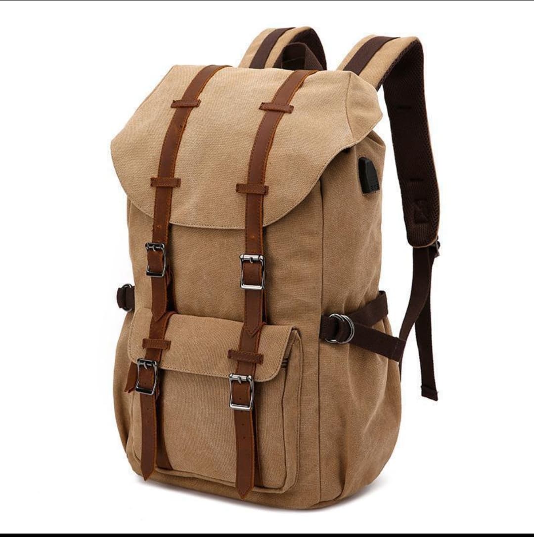 Waxed canvas backpack, leather straps